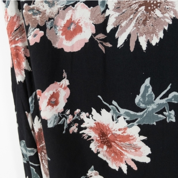 Lulu's Black Floral Mini Dress - Picture 4 of 7